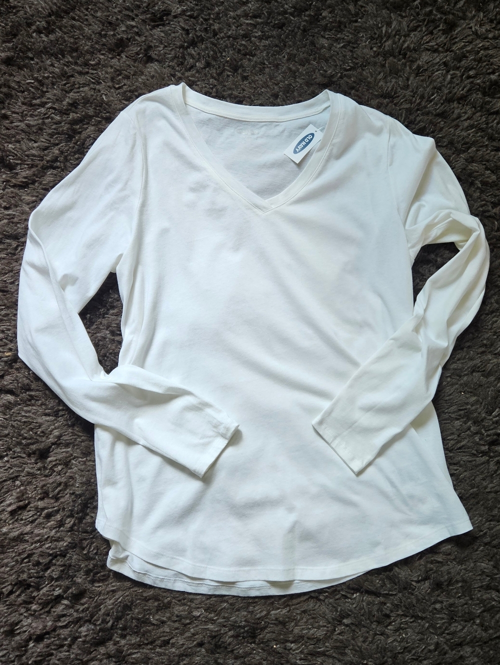 Old Navy nwt large tall white EveryWear V-Neck Long-Sleeve T-Shirt
